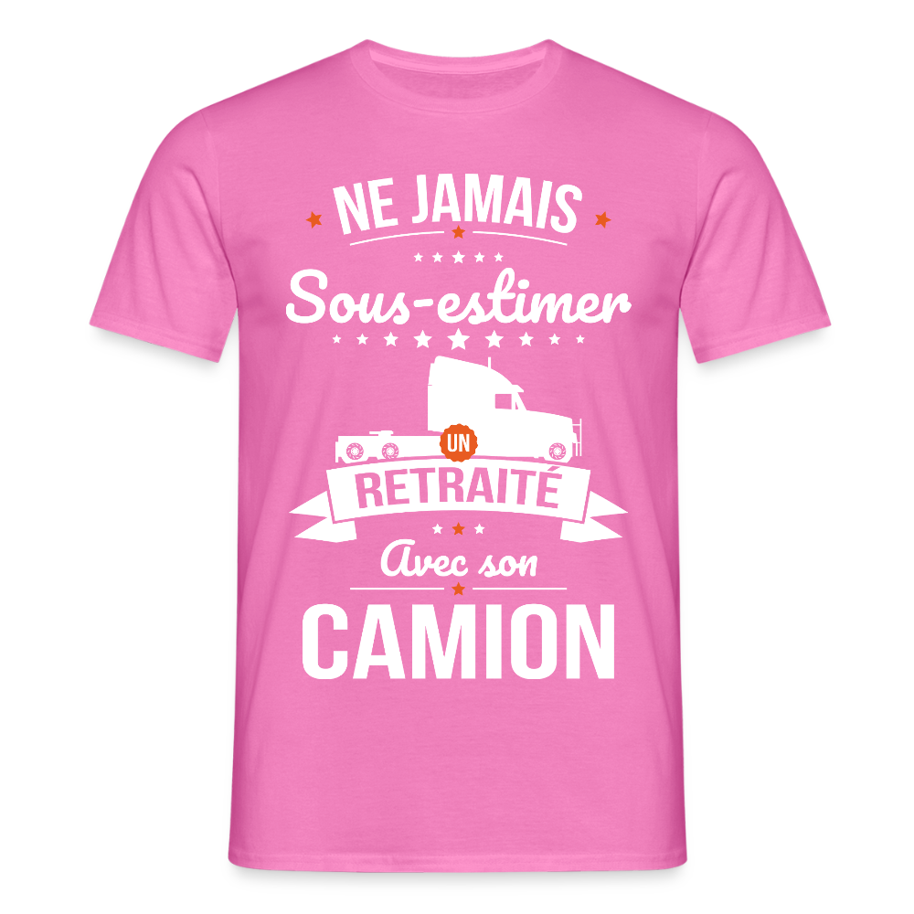 T-shirt Homme - Ne jamais sous-estimer un retraité avec son camion - rose