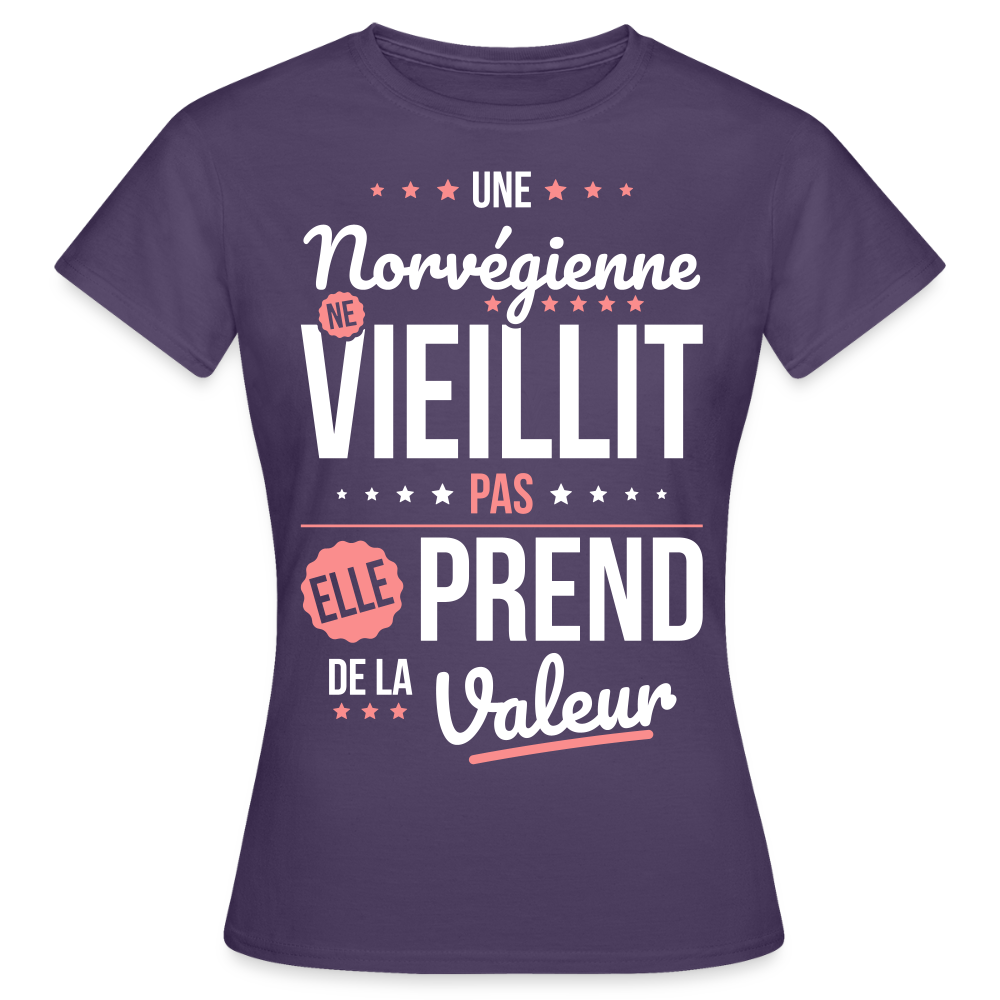 T-shirt Femme - Une Norvégienne ne vieillit pas - violet foncé