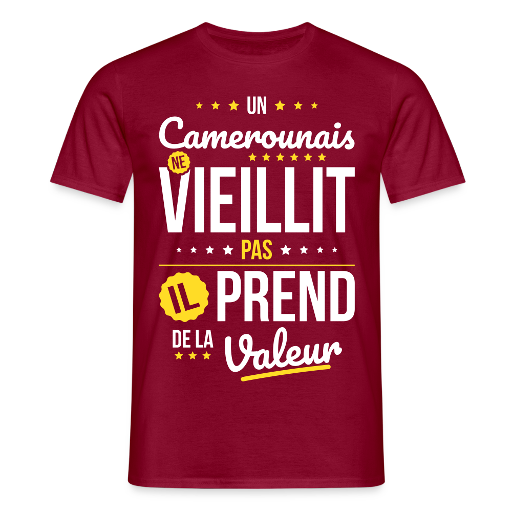 T-shirt Homme - Un Camerounais ne vieillit pas - rouge brique