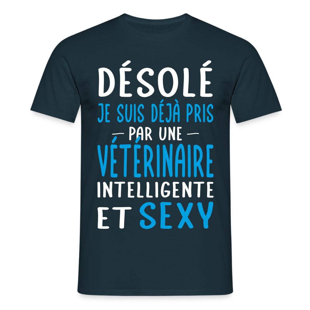 T-shirt Homme - Je suis pris par une vétérinaire intelligente et sexy - marine