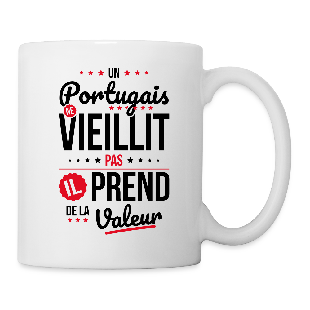 Mug blanc - Un Portugais ne vieillit pas - blanc