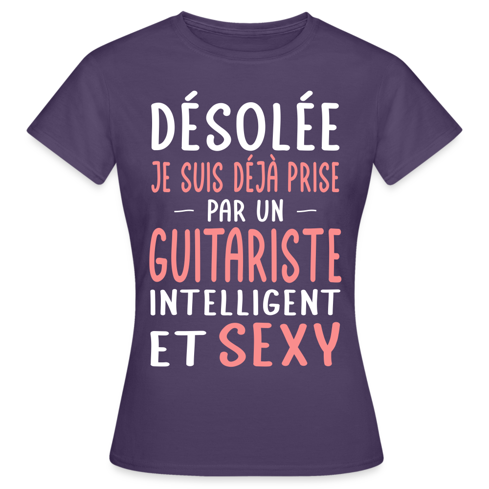 T-shirt Femme - Je suis prise par un guitariste intelligent et sexy - violet foncé