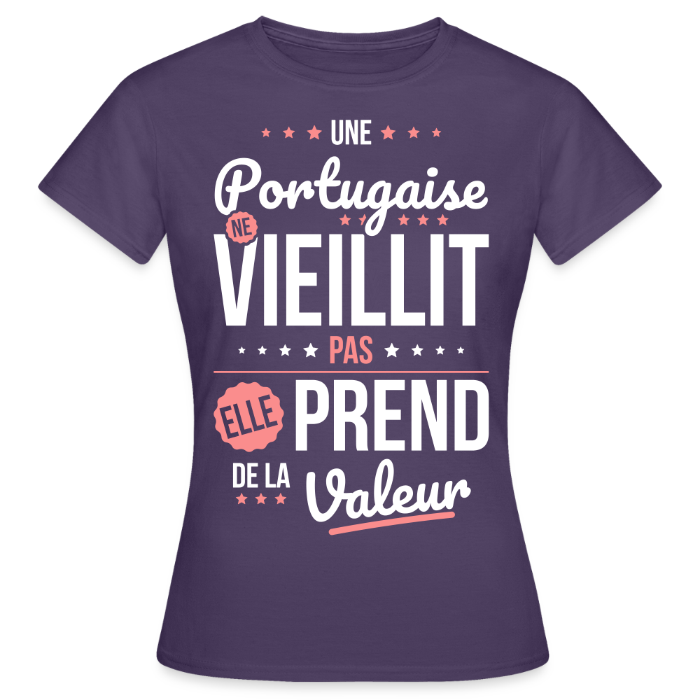 T-shirt Femme - Une Portugaise ne vieillit pas - violet foncé