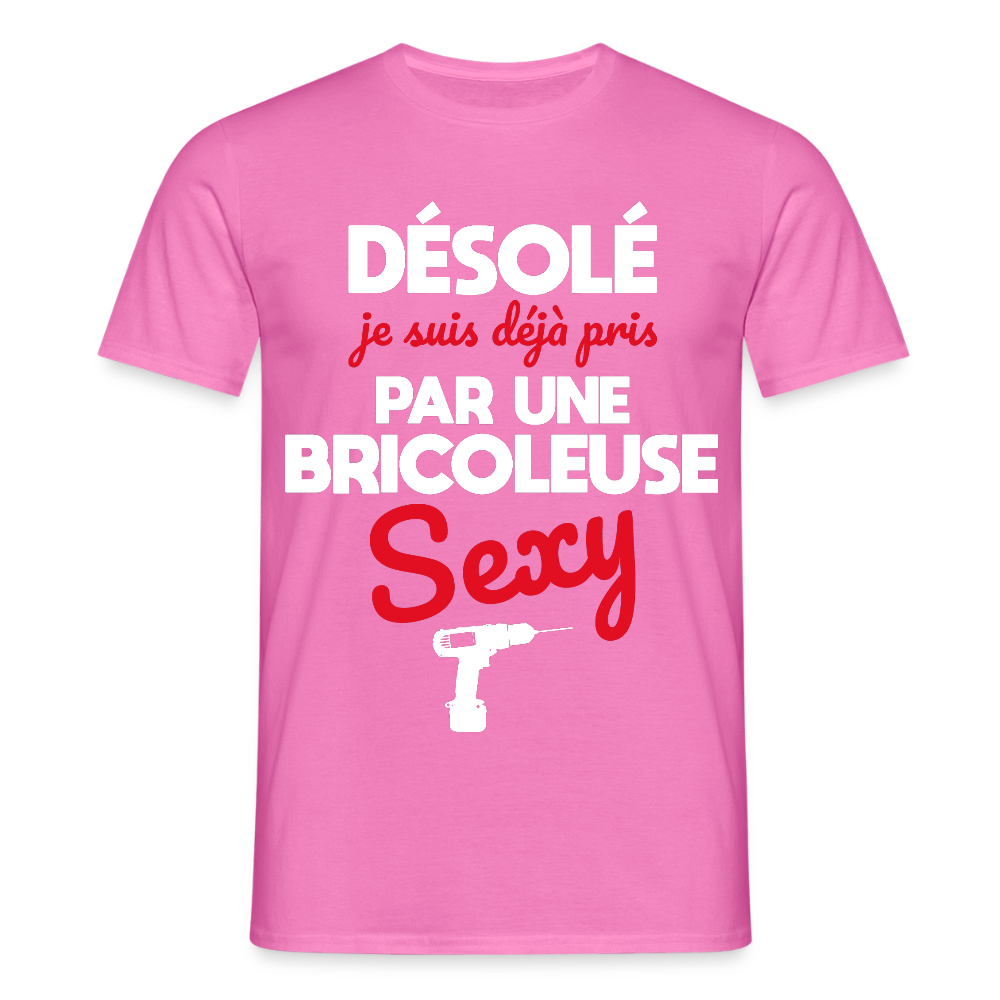 T-shirt Homme - Je suis pris par une bricoleuse sexy - rose