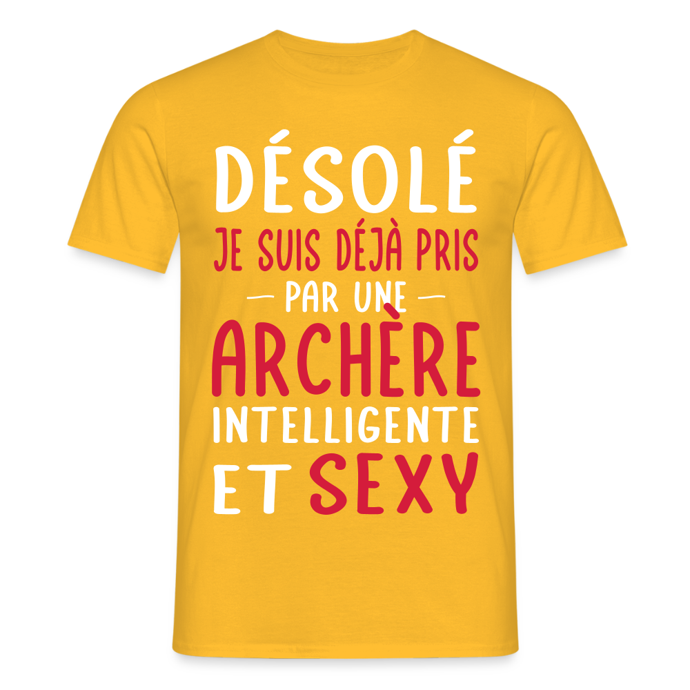 T-shirt Homme - Je suis déjà pris par une archère intelligente et sexy - jaune