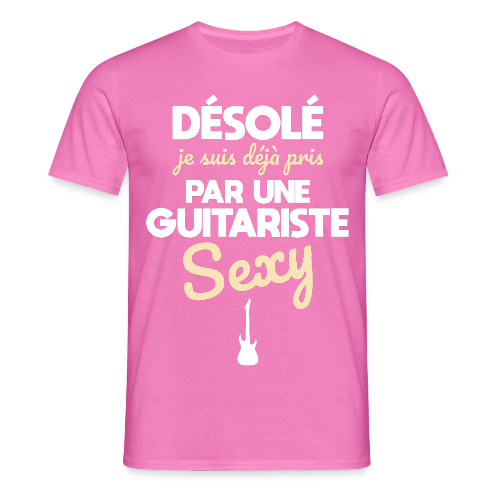 T-shirt Homme - Je suis pris par une guitariste sexy - rose