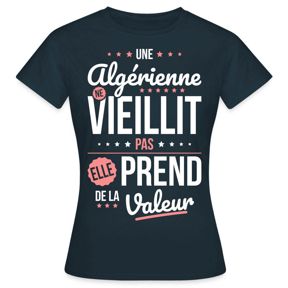 T-shirt Femme - Une Algérienne ne vieillit pas - marine