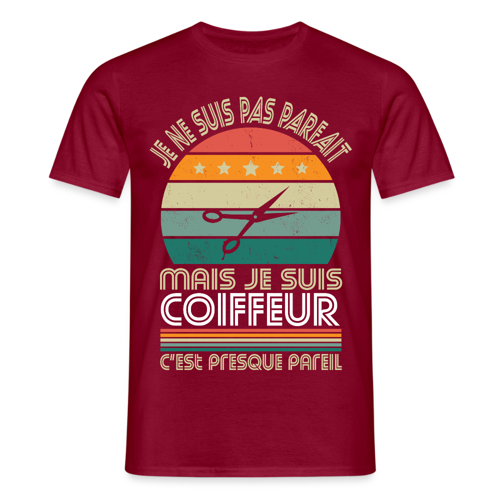 T-shirt Homme - Je ne suis pas parfait mais je suis Coiffeur - rouge brique