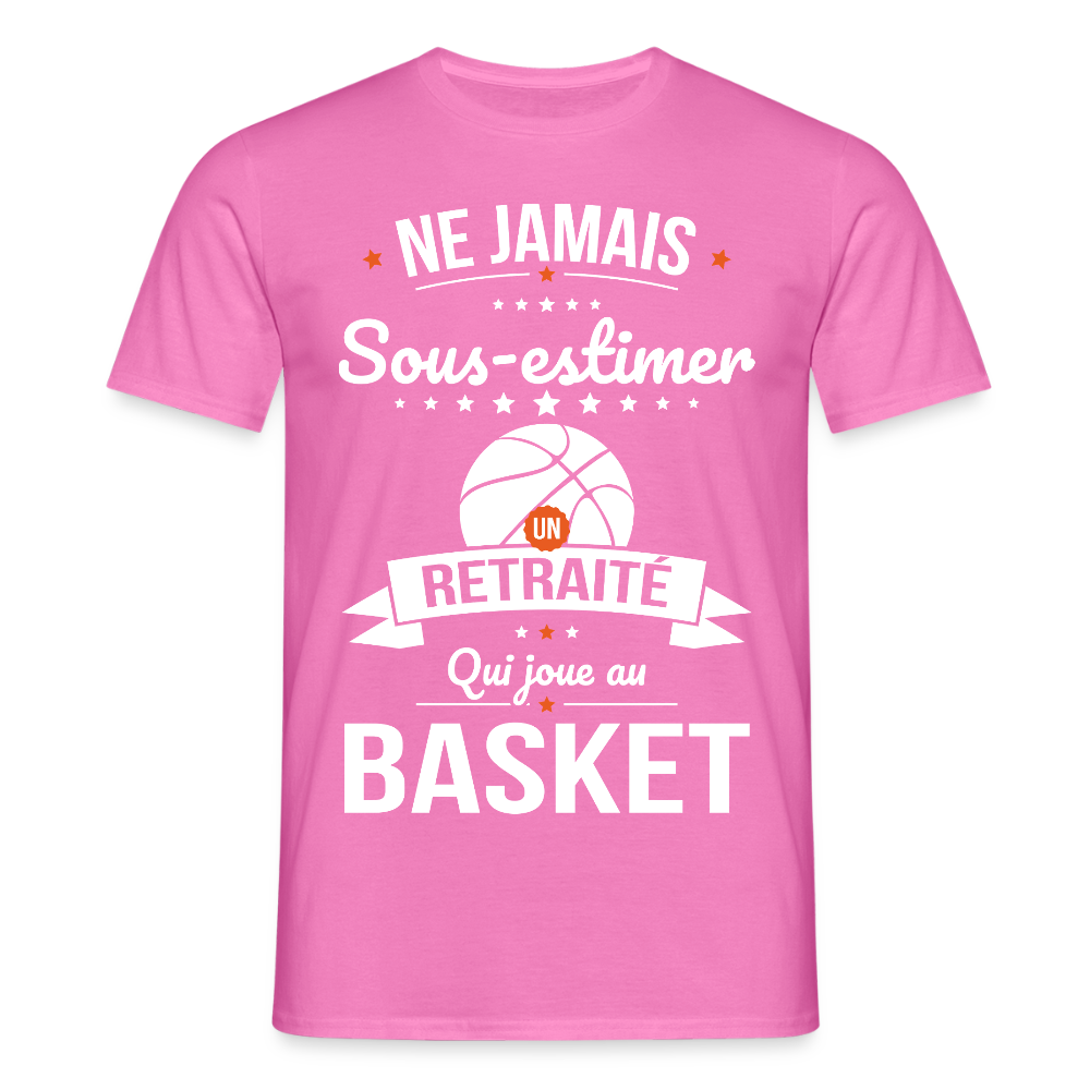T-shirt Homme - Ne jamais sous-estimer un retraité qui joue au basket - rose