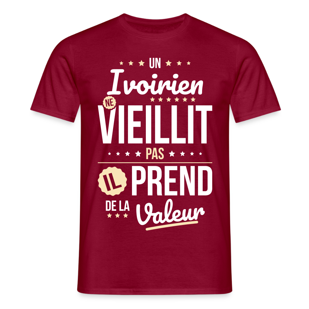 T-shirt Homme - Un Ivoirien ne vieillit pas - rouge brique