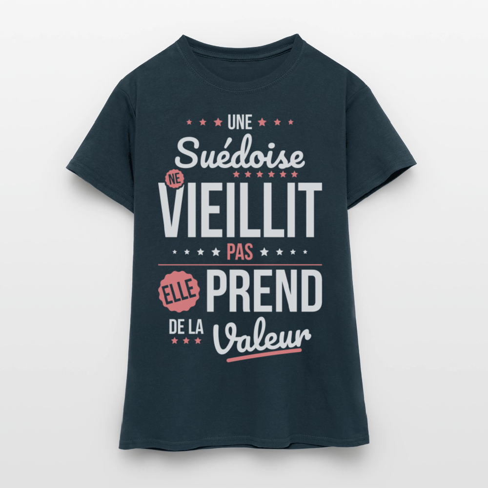 T-shirt Femme - Une Suédoise ne vieillit pas - marine
