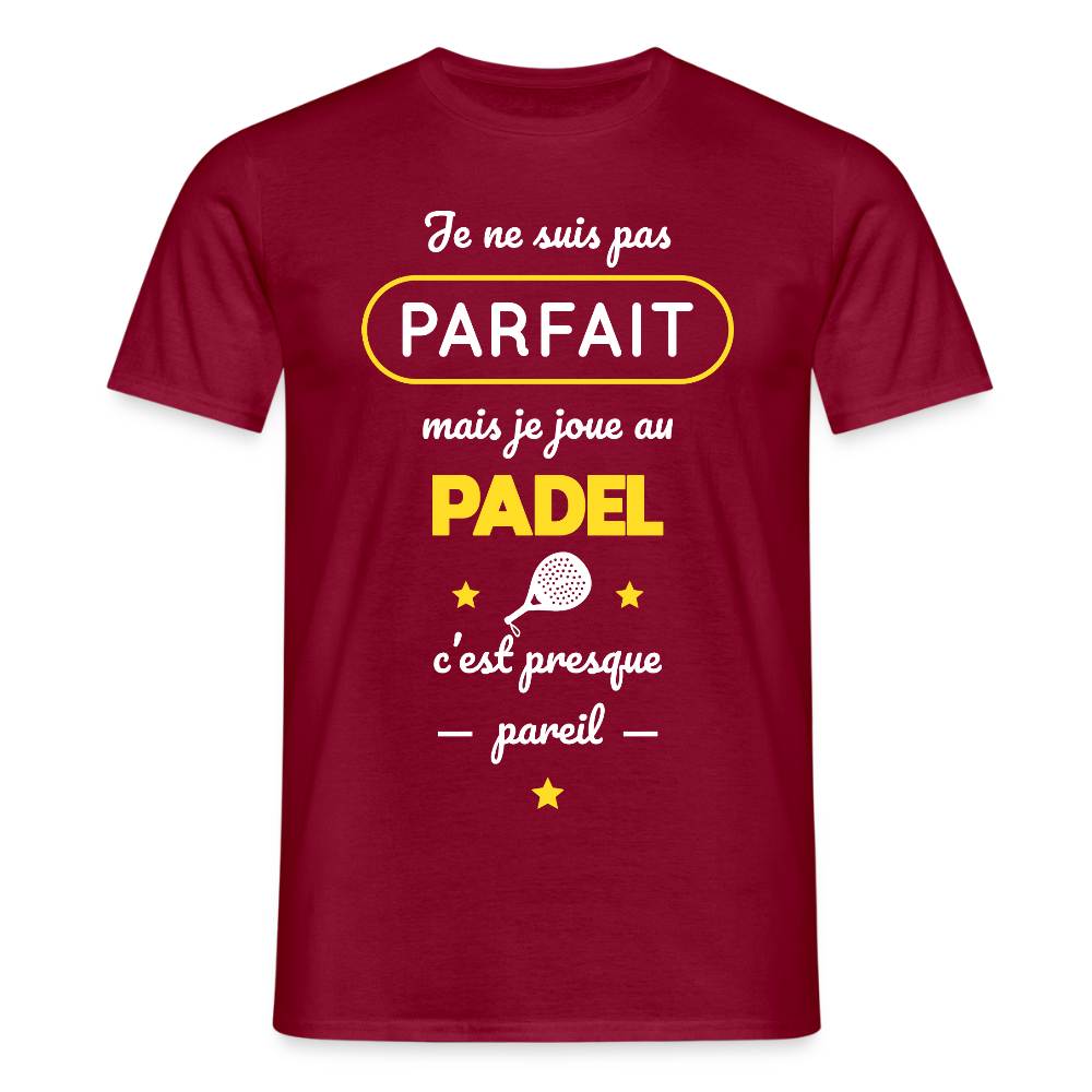 T-shirt Homme - Je Ne Suis Pas Parfait Mais Je Joue Au Padel - rouge brique