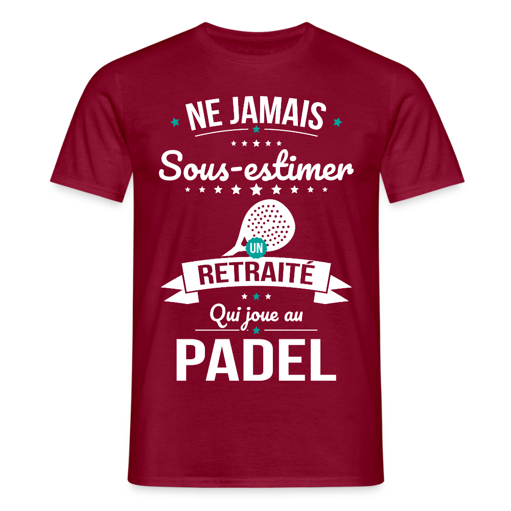 T-shirt Homme - Ne jamais sous-estimer un retraité qui joue au padel - rouge brique