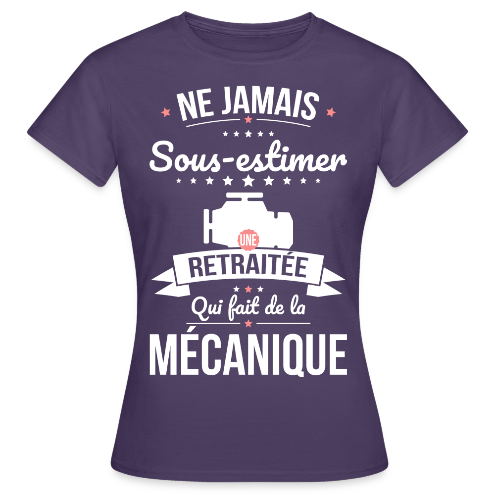 T-shirt Femme - Ne jamais sous-estimer une retraitée qui fait de la mécanique - violet foncé