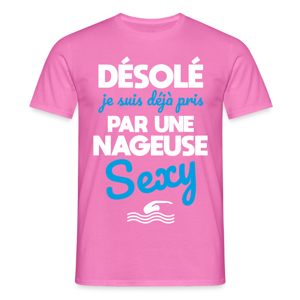 T-shirt Homme - Je suis pris par une nageuse sexy - rose