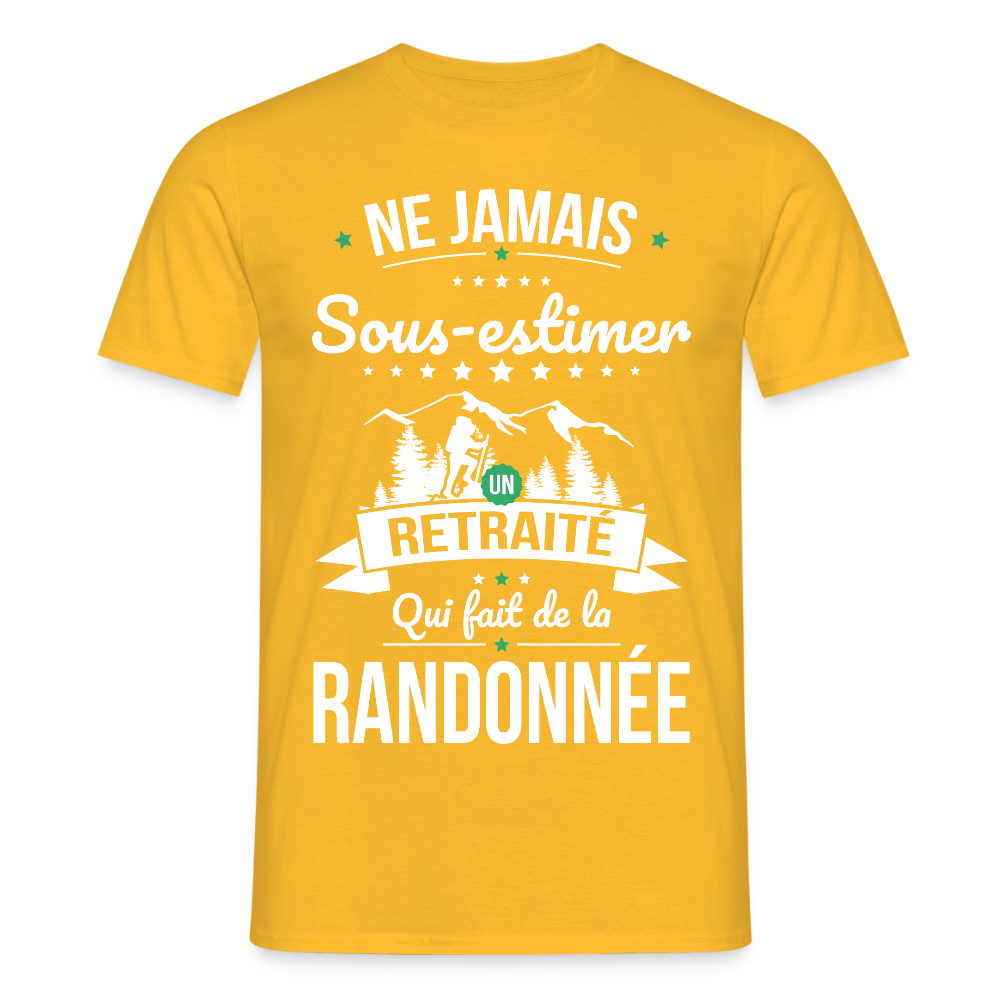T-shirt Homme - Ne jamais sous-estimer un retraité qui fait de la randonnée - jaune