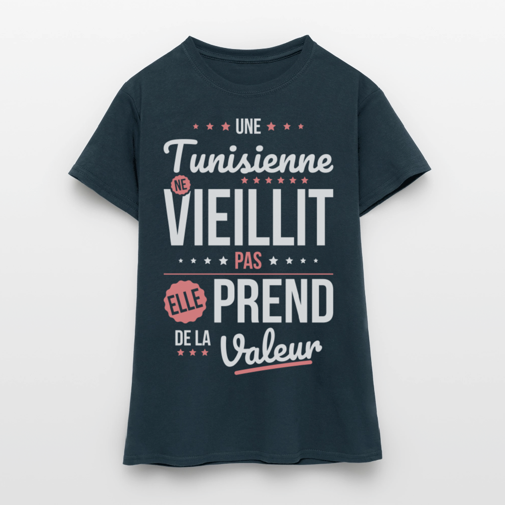 T-shirt Femme - Une Tunisienne ne vieillit pas - marine