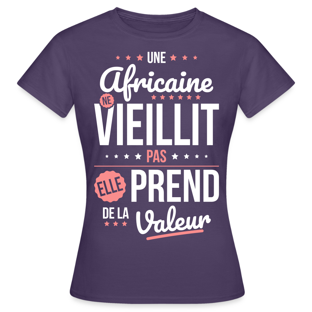 T-shirt Femme - Une Africaine ne vieillit pas - violet foncé