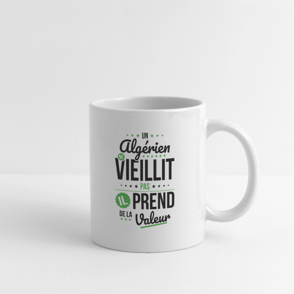 Mug blanc - Un Algérien ne vieillit pas - blanc