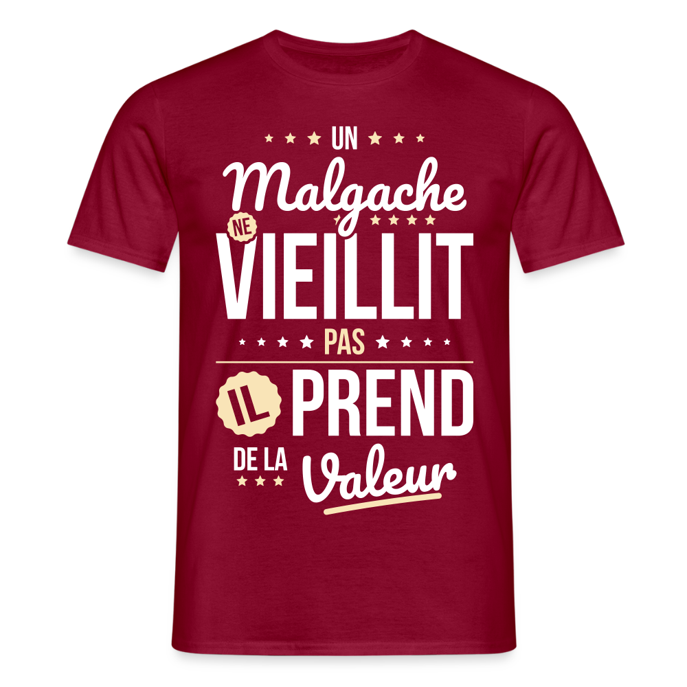 T-shirt Homme - Un Malgache ne vieillit pas - rouge brique