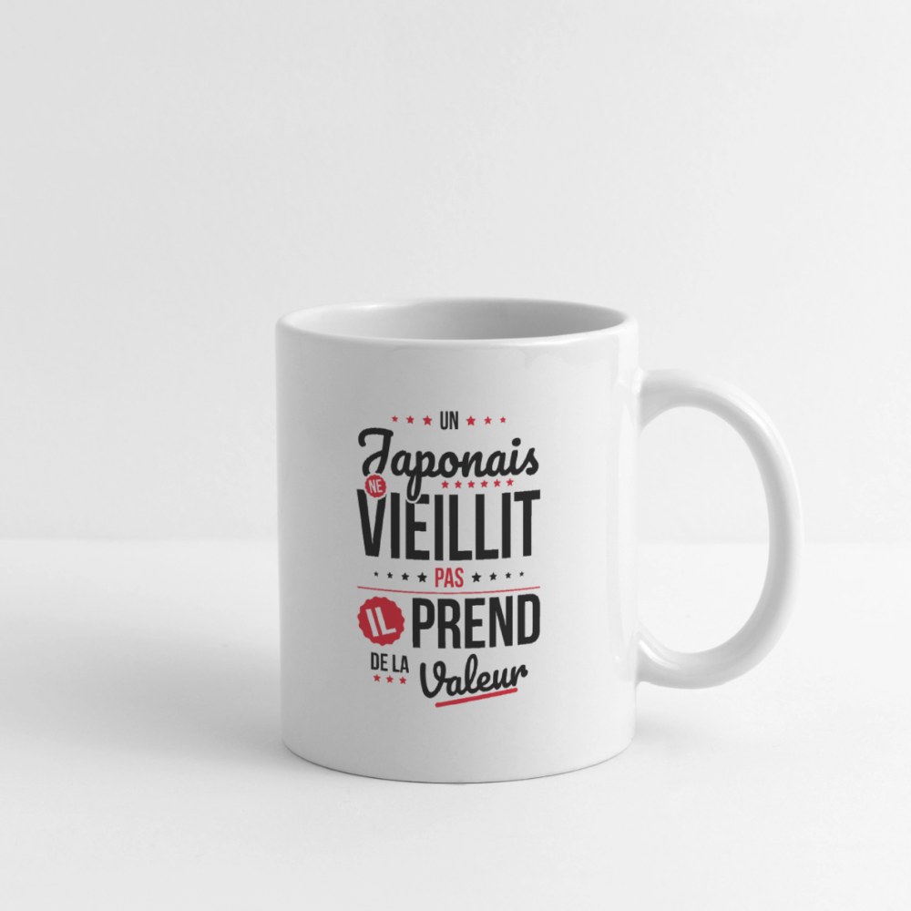 Mug blanc - Un Japonais ne vieillit pas - blanc