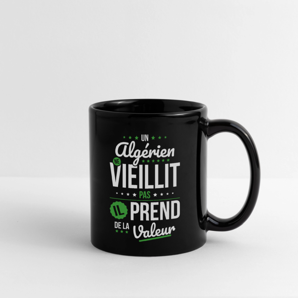 Mug uni - Un Algérien ne vieillit pas - noir