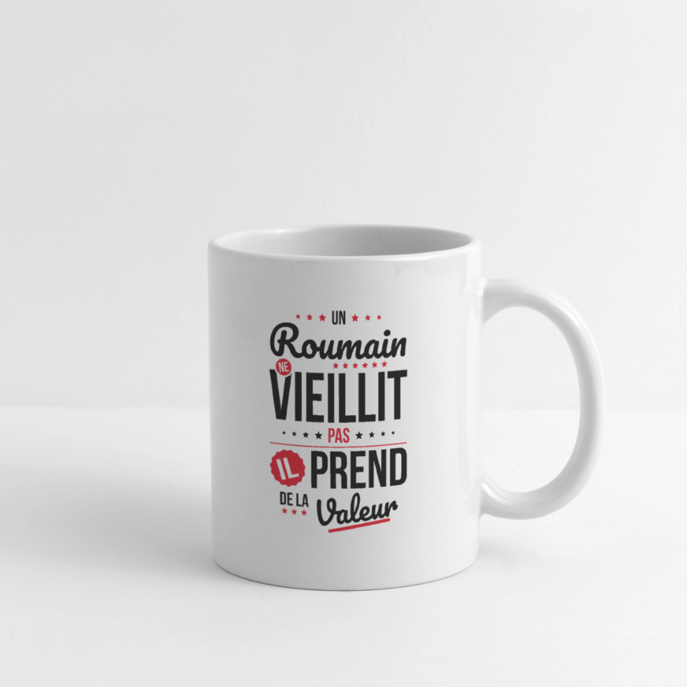 Mug blanc - Un Roumain ne vieillit pas - blanc