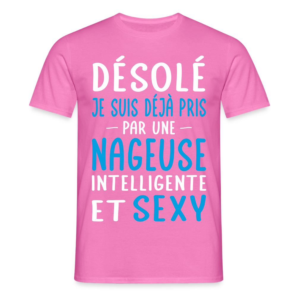 T-shirt Homme - Je suis pris par une nageuse intelligente et sexy - rose