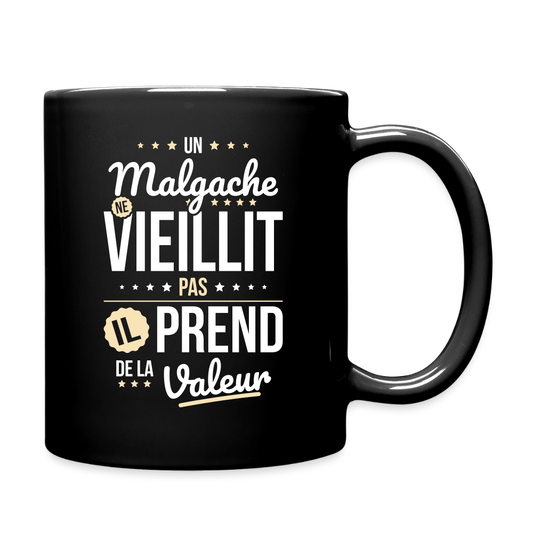 Mug uni - Un Malgache ne vieillit pas - noir