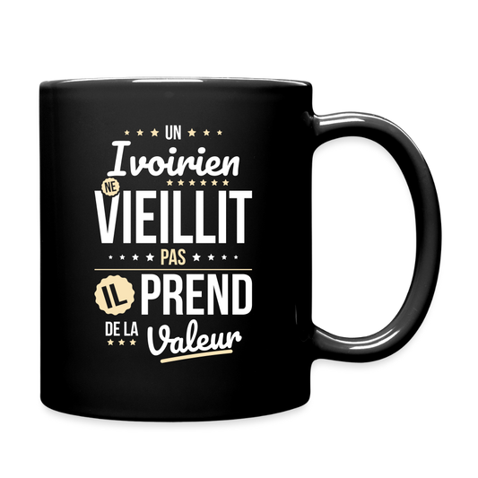 Mug uni - Un Ivoirien ne vieillit pas - noir