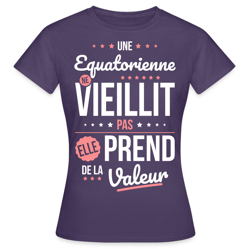 T-shirt Femme - Une Equatorienne ne vieillit pas - violet foncé