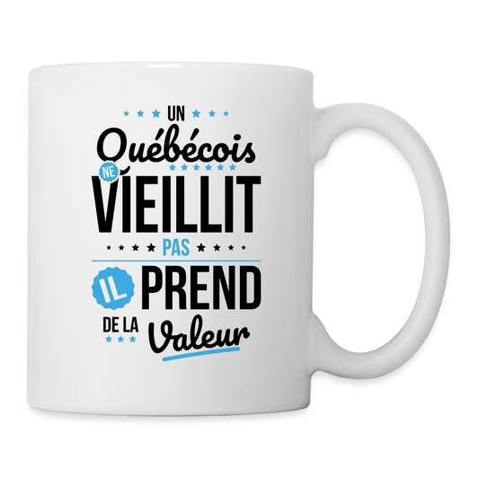 Mug blanc - Un Québécois ne vieillit pas - blanc