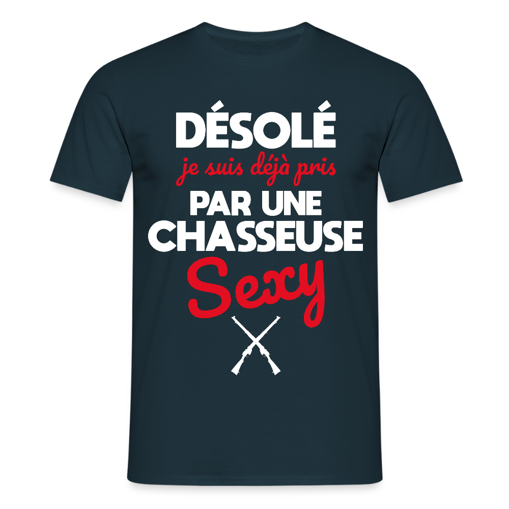 T-shirt Homme - Je suis déjà pris par une chasseuse sexy - marine