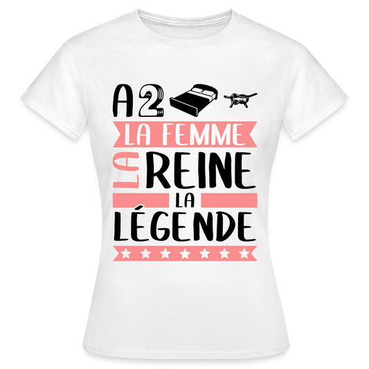 T-shirt femme coloris clair Adeline rébus – La femme, la reine, la légende - blanc
