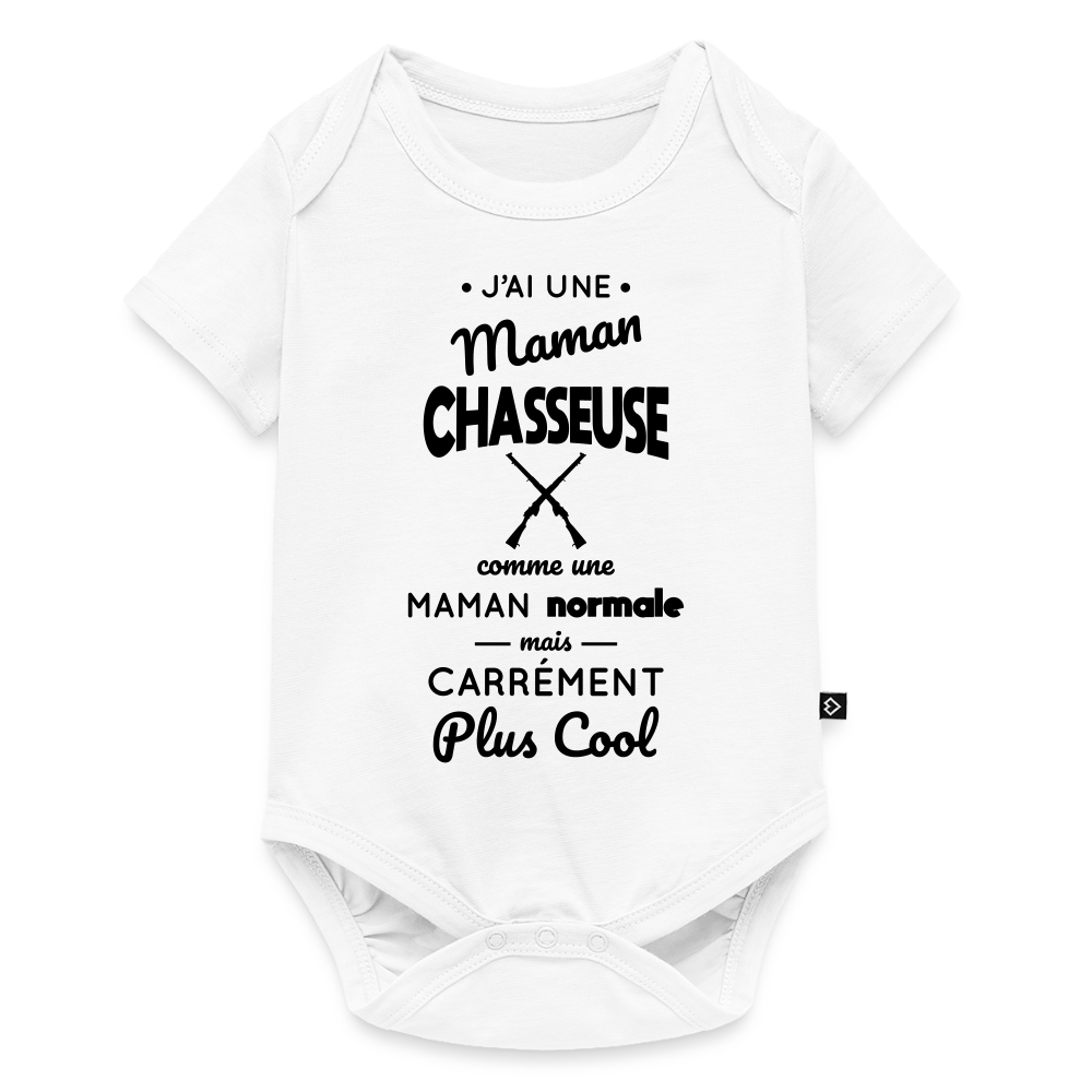Body Bébé bio manches courtes - J'ai une maman chasseuse - blanc