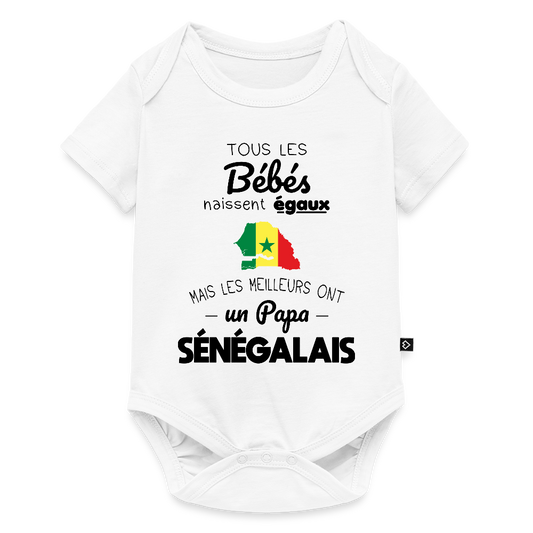 Body Bébé bio manches courtes - Les Meilleurs Ont Un Papa Sénégalais - blanc