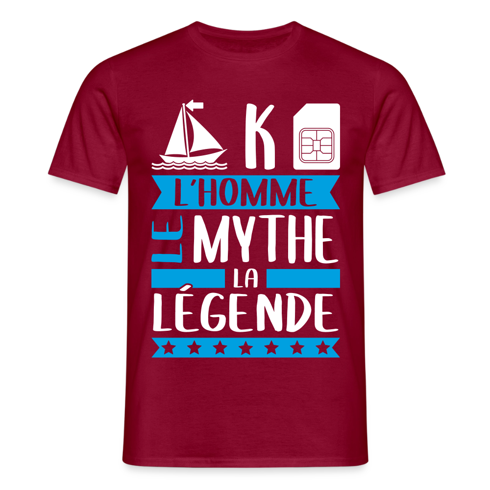 T-shirt homme Maxime rébus – L’homme, le mythe, la légende - rouge brique