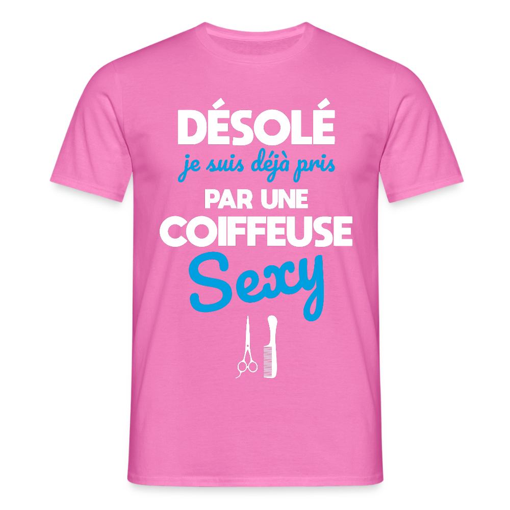 T-shirt Homme - Je suis pris par une coiffeuse sexy. - rose