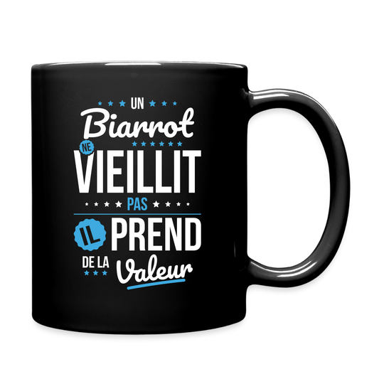 Mug uni - Un Biarrot ne vieillit pas - noir