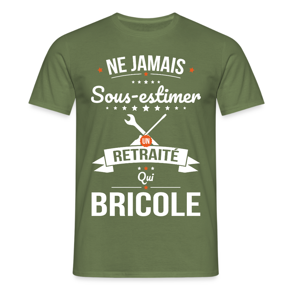 T-shirt Homme - Ne jamais sous-estimer un retraité qui bricole - vert militaire