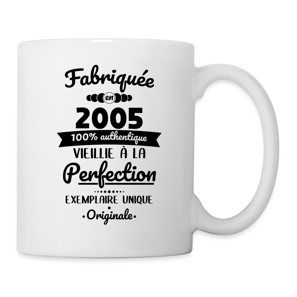 Mug blanc - Anniversaire 20 Ans - Fabriquée en 2005 - blanc