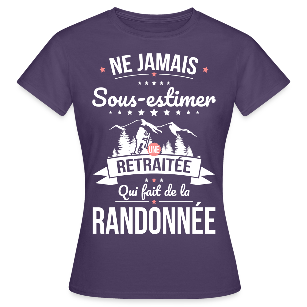 T-shirt Femme - Ne jamais sous-estimer une retraitée qui fait de la randonnée - violet foncé