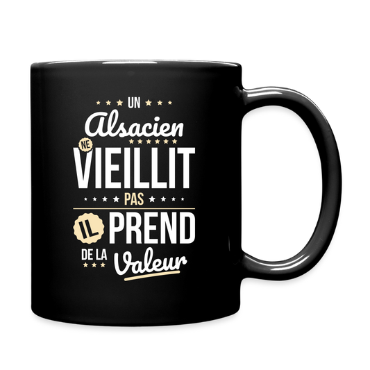 Mug uni - Un Alsacien ne vieillit pas - noir