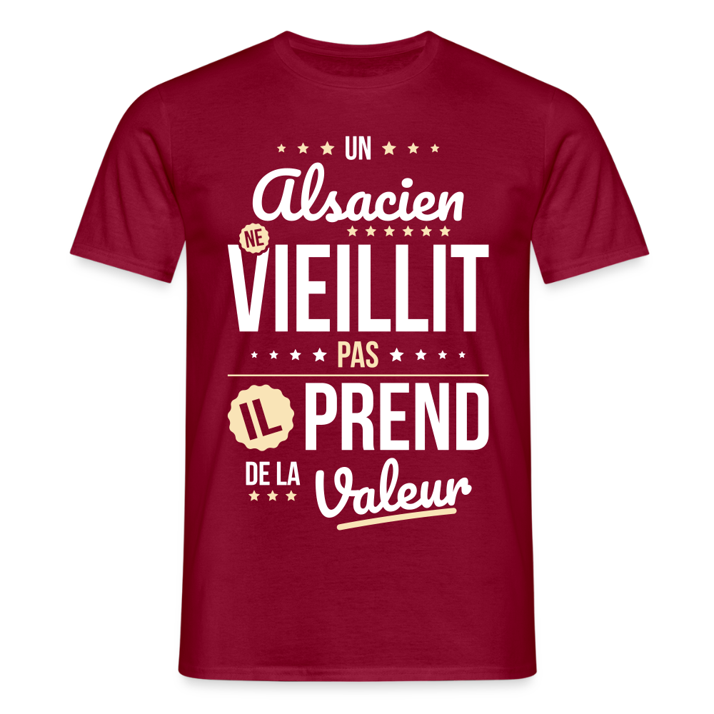 T-shirt Homme - Un Alsacien ne vieillit pas - rouge brique