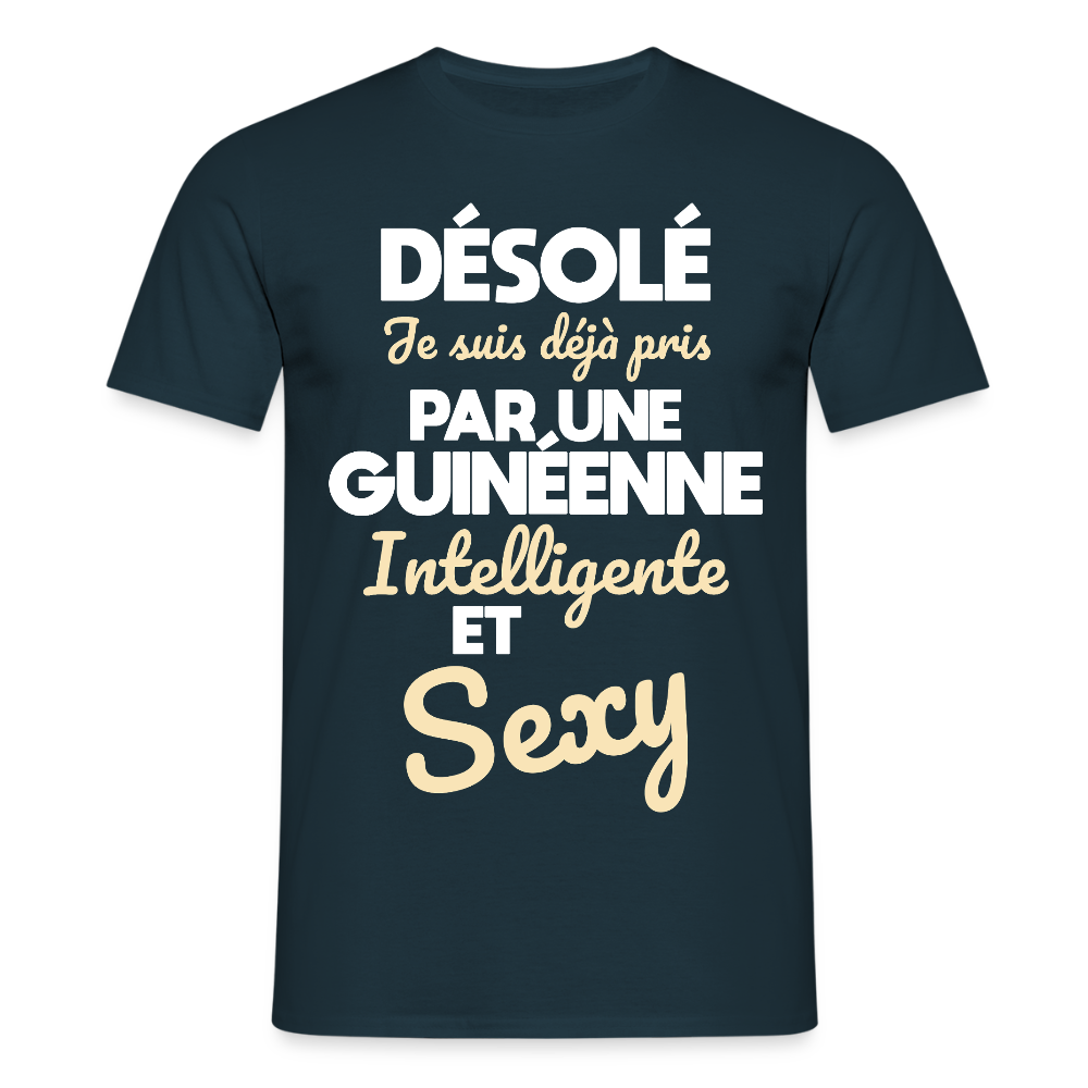 T-shirt Homme -  Je suis déjà pris par une Guinéenne intelligente et sexy - marine