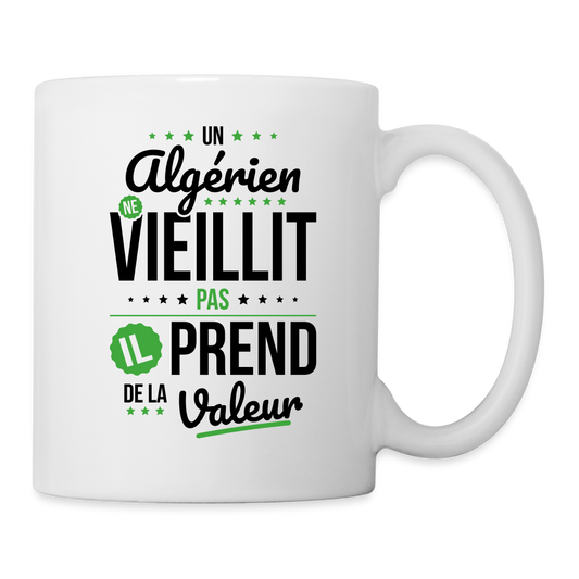 Mug blanc - Un Algérien ne vieillit pas - blanc