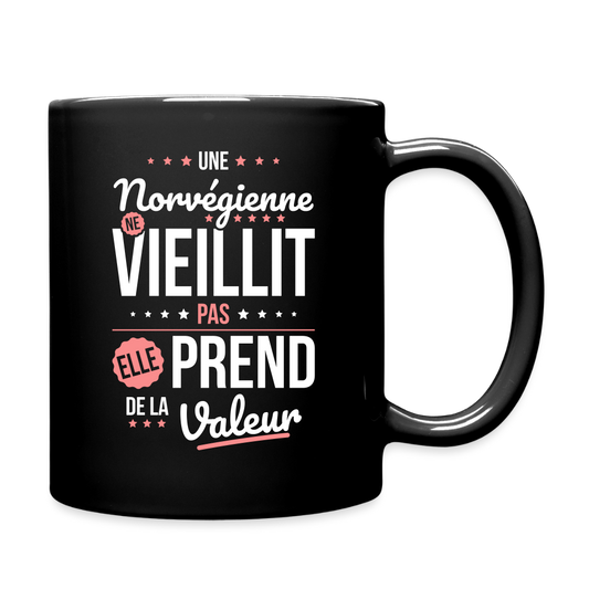 Mug uni - Une Norvégienne ne vieillit pas - noir