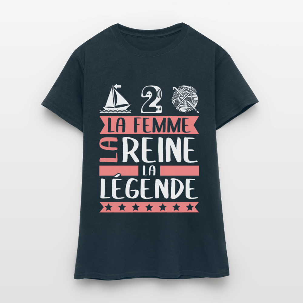 T-shirt femme Madeleine rébus – La femme, la reine, la légende - marine