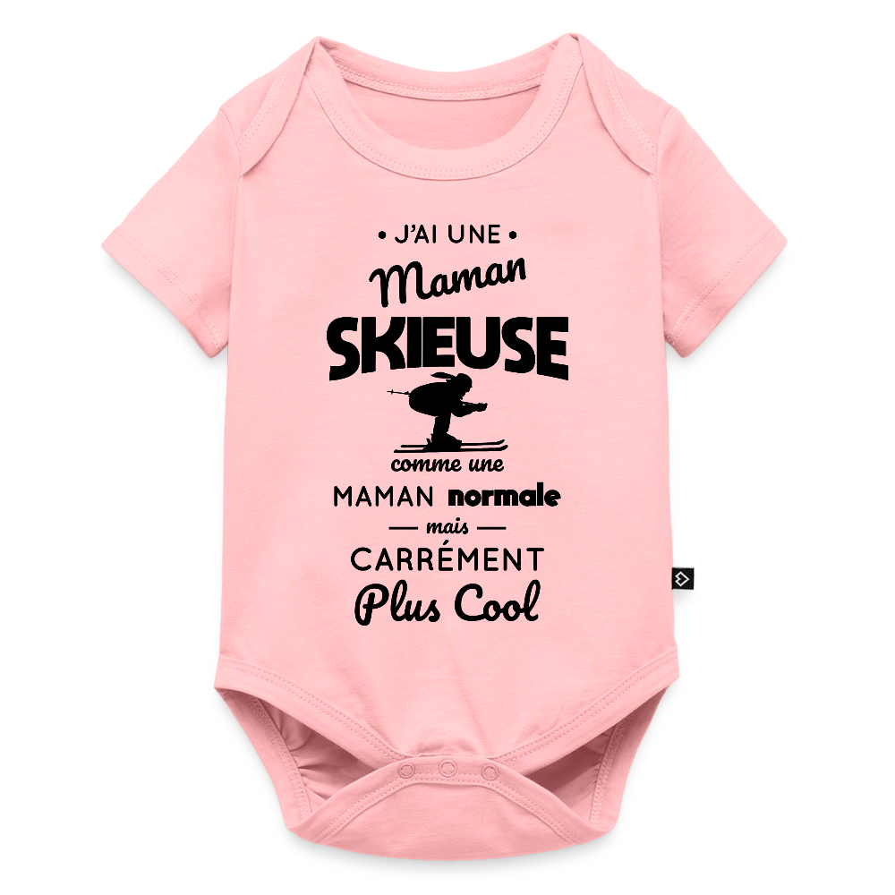 Body Bébé bio manches courtes - J'ai une maman skieuse - rose