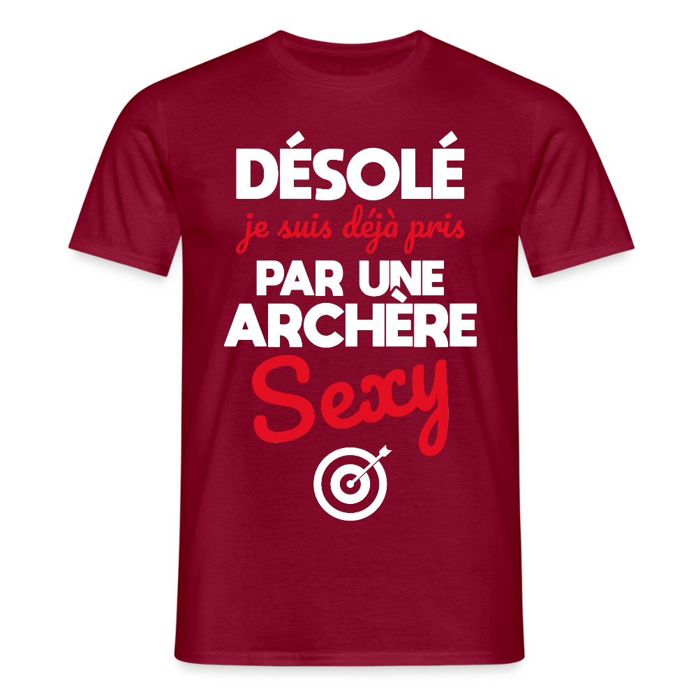 T-shirt Homme -  Je suis déjà pris par une archère sexy - rouge brique